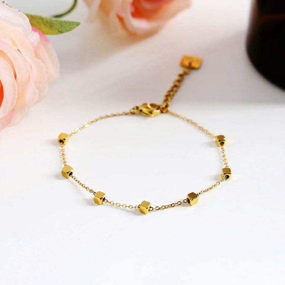 EFFIE Square Bead Bracelet - Picture 6 of 8